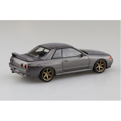 Aoshima Nissan R32 Skyline GT-R Custom Gun Gray Metallic 1:32 Scale Plastic Model Snap Kit