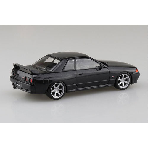 Aoshima Nissan R32 Skyline GT-R Custom Black Pearl Metallic 1:32 Scale Plastic Model Snap Kit