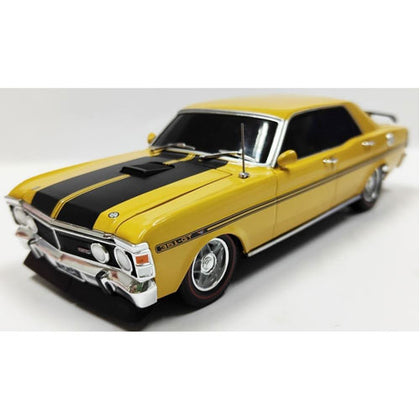 DDA Spectra Rides Yellow Ochre Ford XY GTHO 1:24 Scale Light Up Plastic Vehicle