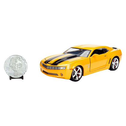 Transformers (2007) 2006 Chevy Camaro Bumblebee Hollywood Rides 1:24 Scale Diecast Vehicle