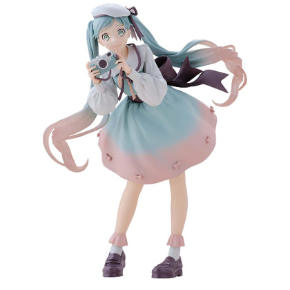 Volcaloid Hatsune Miku Photographer Outfit Banpresto HOLIDAY MEMORIES Action Figure