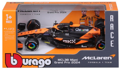Bburago Formula Racing 2024 F1 McLaren MCL 38 #81 Piastri 1:43 Scale Diecast Vehicle