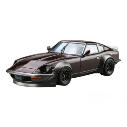 Aoshima Nissan S30 Fairlady Z Aero Custom 1:24 Scale Plastic Model Kit