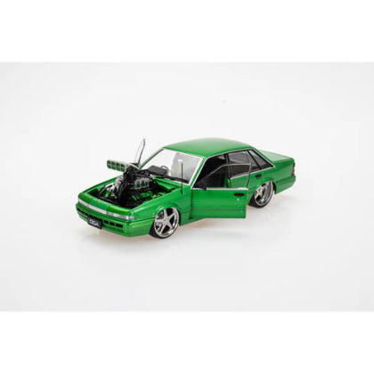 DDA Holden VL Calais Custom Osiris Green 1:24 Scale Diecast Vehicle