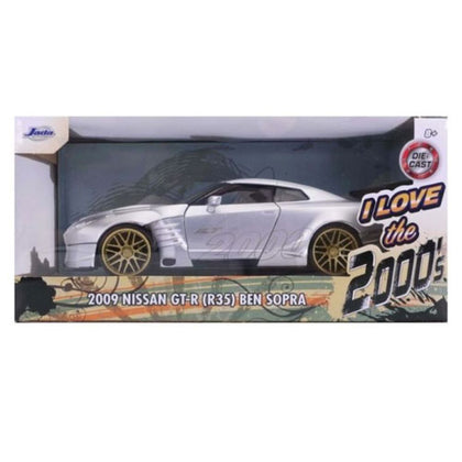 I Love The 2000s 2009 Nissan GT R35 1:24 Scale Diecast Vehicle