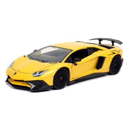Hyperspec 2017 Lamborghini Aventador Yellow 1:24 Scale Diecast Vehicle